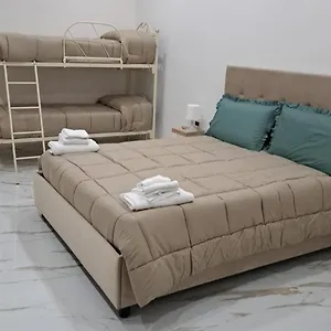 https://apt-o-vascio-e-nannin.hotels-amalfi.com